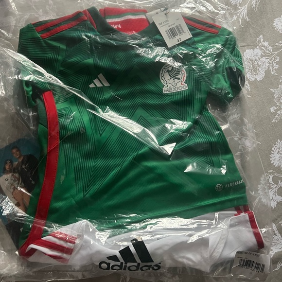 Mexico toddler World Cup kit
